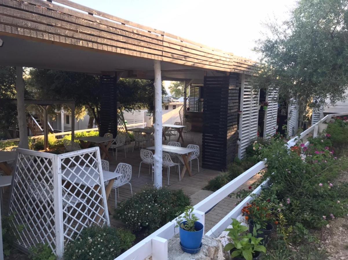Albanian Garden 호텔 Gjilek 외부 사진