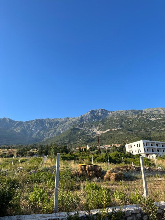 Albanian Garden 호텔 Gjilek 외부 사진
